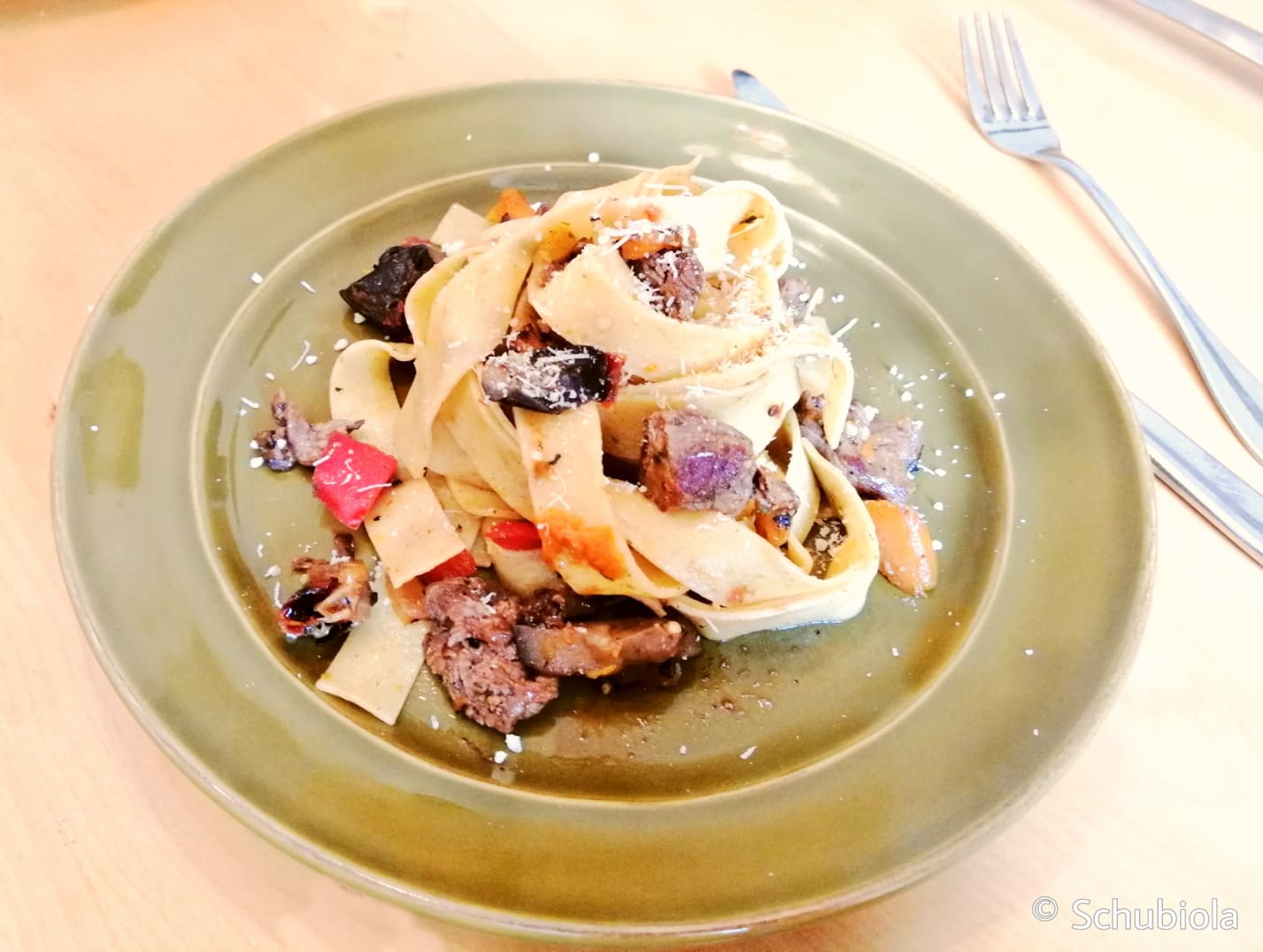 Tagliatelle con manzo